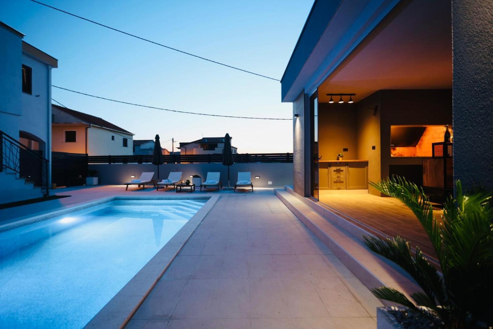 Holiday Home Tia Split Exterior photo